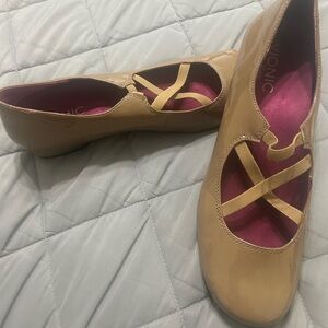 Beautiful Patent Flats